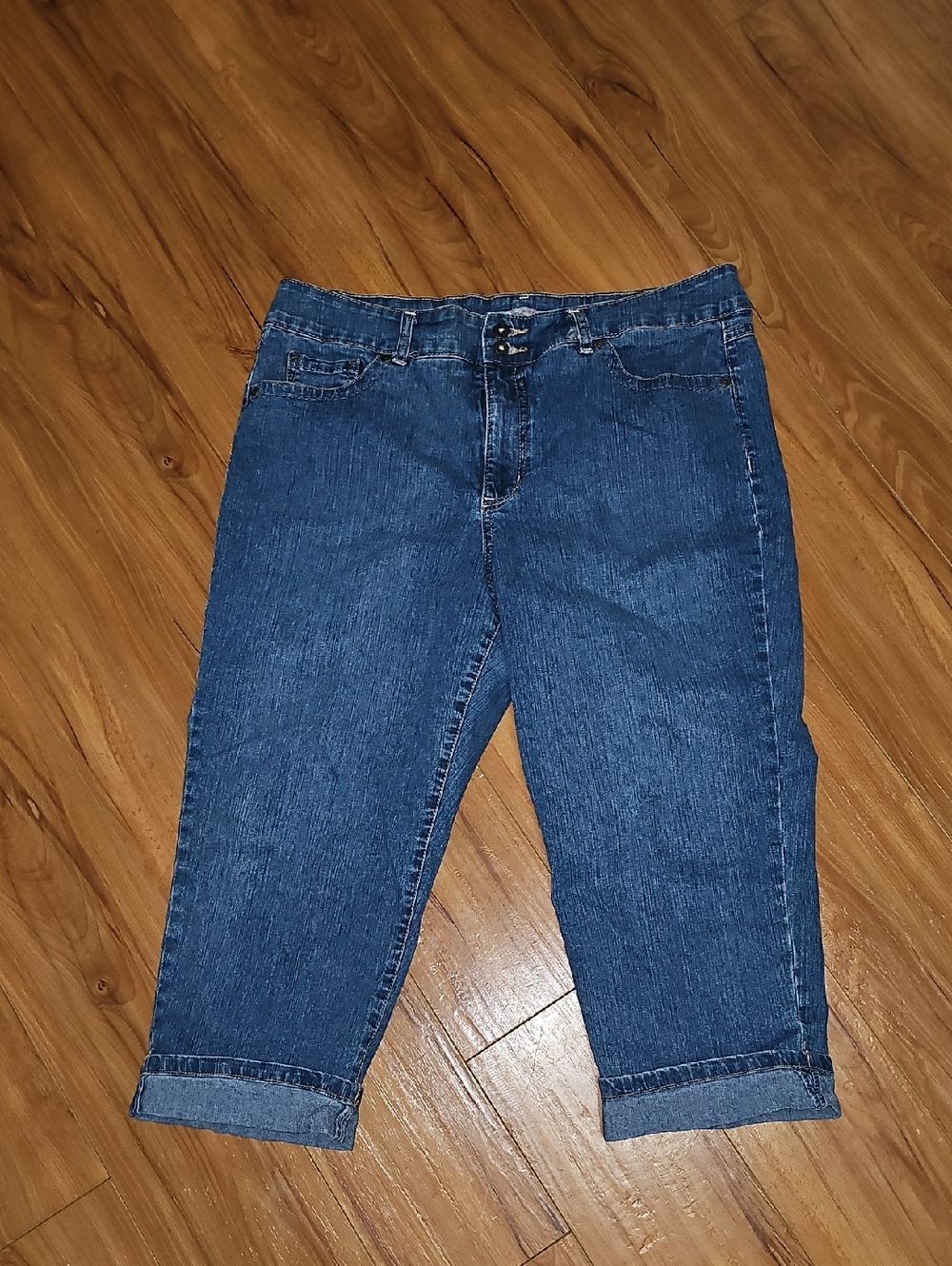 Bandolinoblu Cuffed Crop Jeans